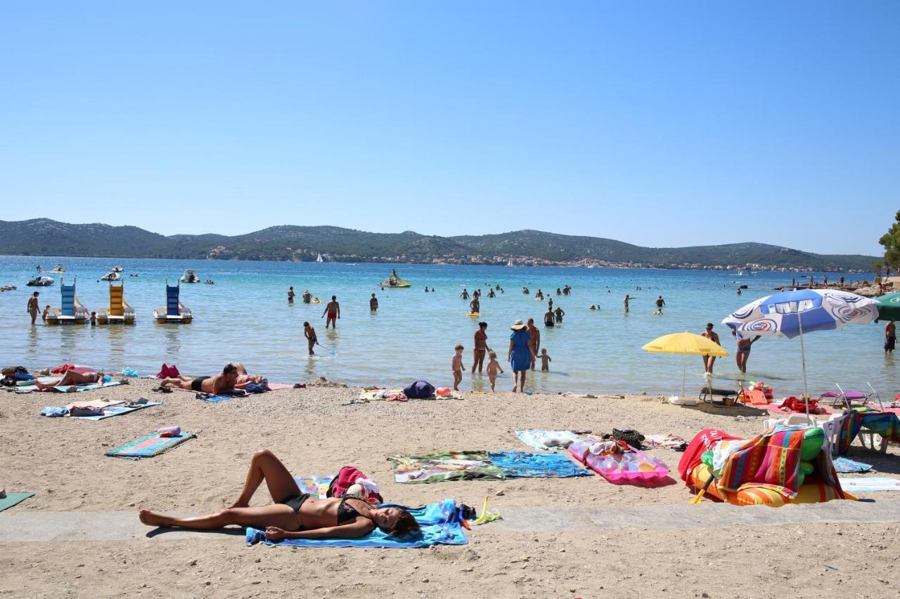 Grande Glamping Biograd Na Moru Exterior foto