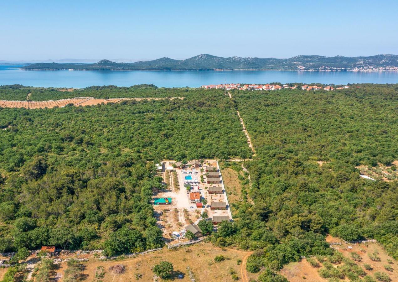 Grande Glamping Biograd Na Moru Exterior foto