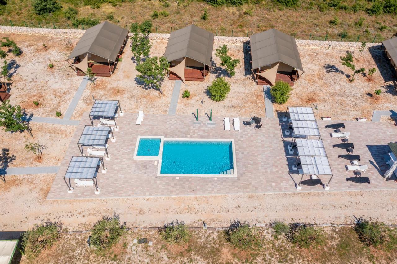 Grande Glamping Biograd Na Moru Exterior foto