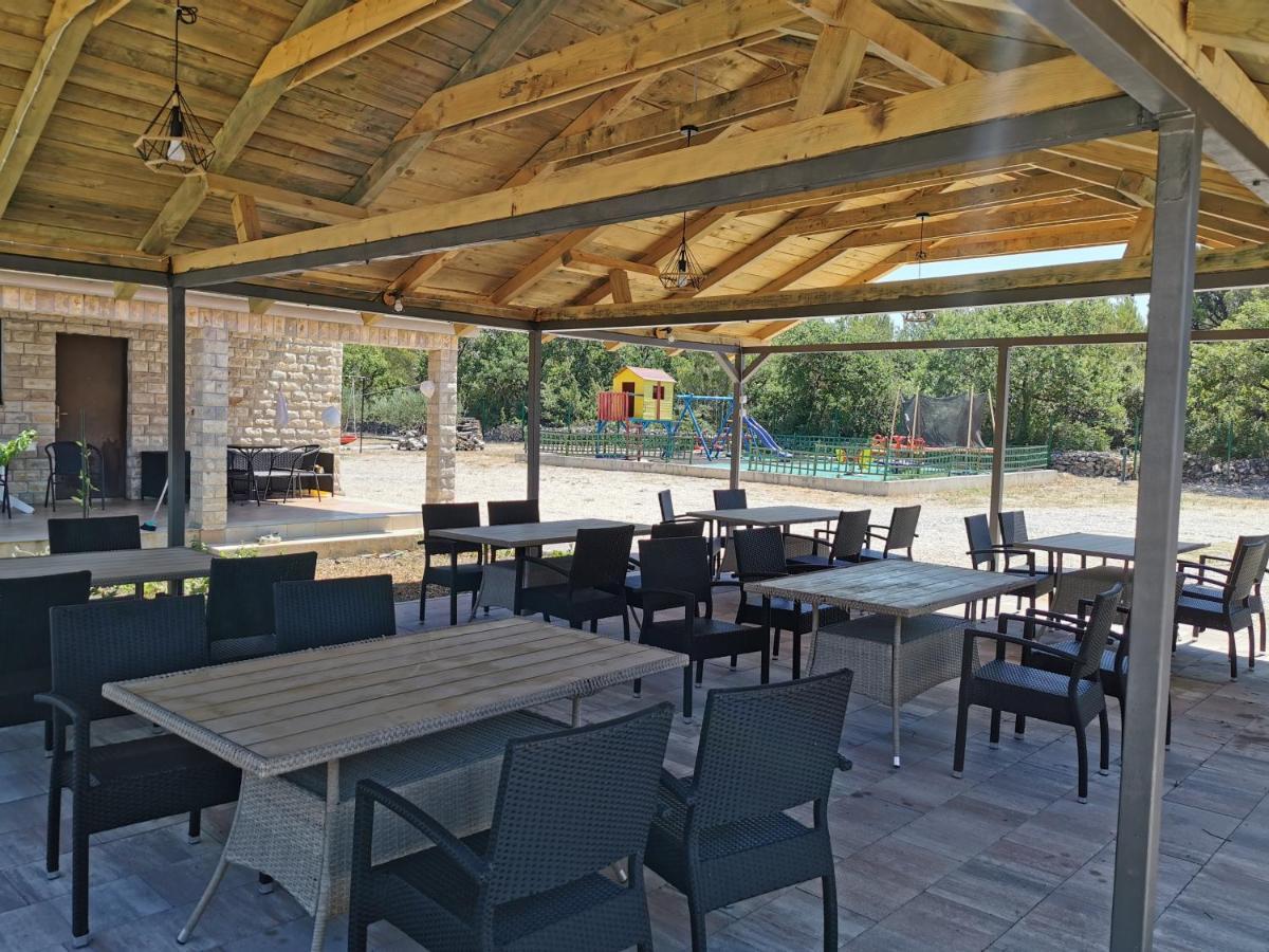 Grande Glamping Biograd Na Moru Exterior foto