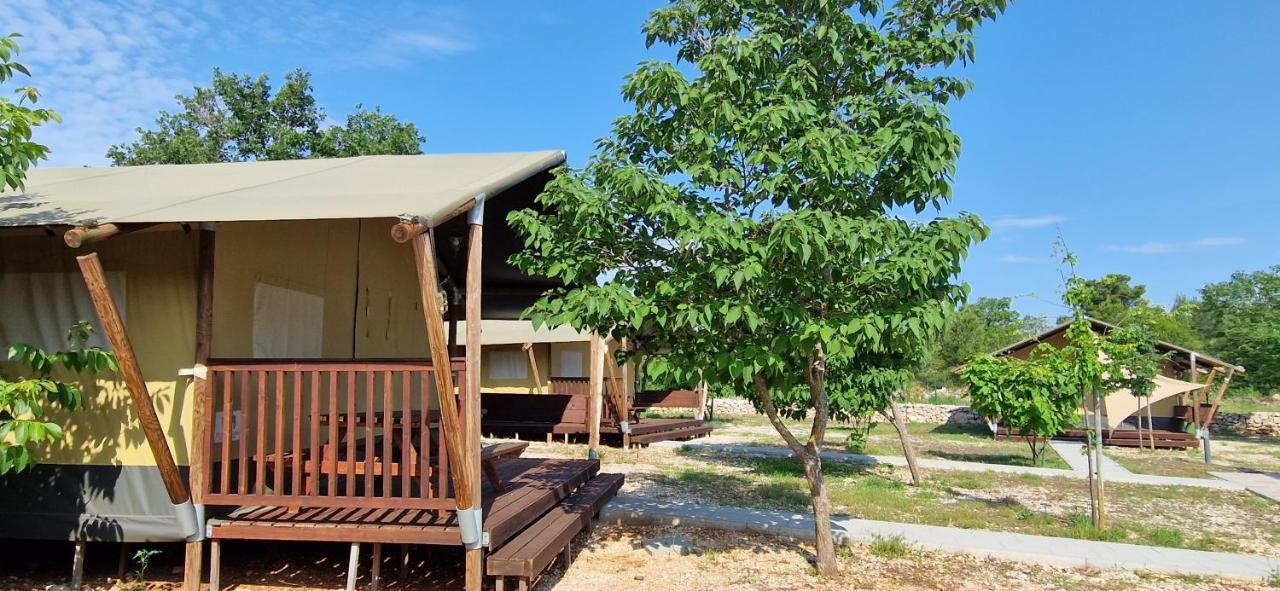Grande Glamping Biograd Na Moru Exterior foto