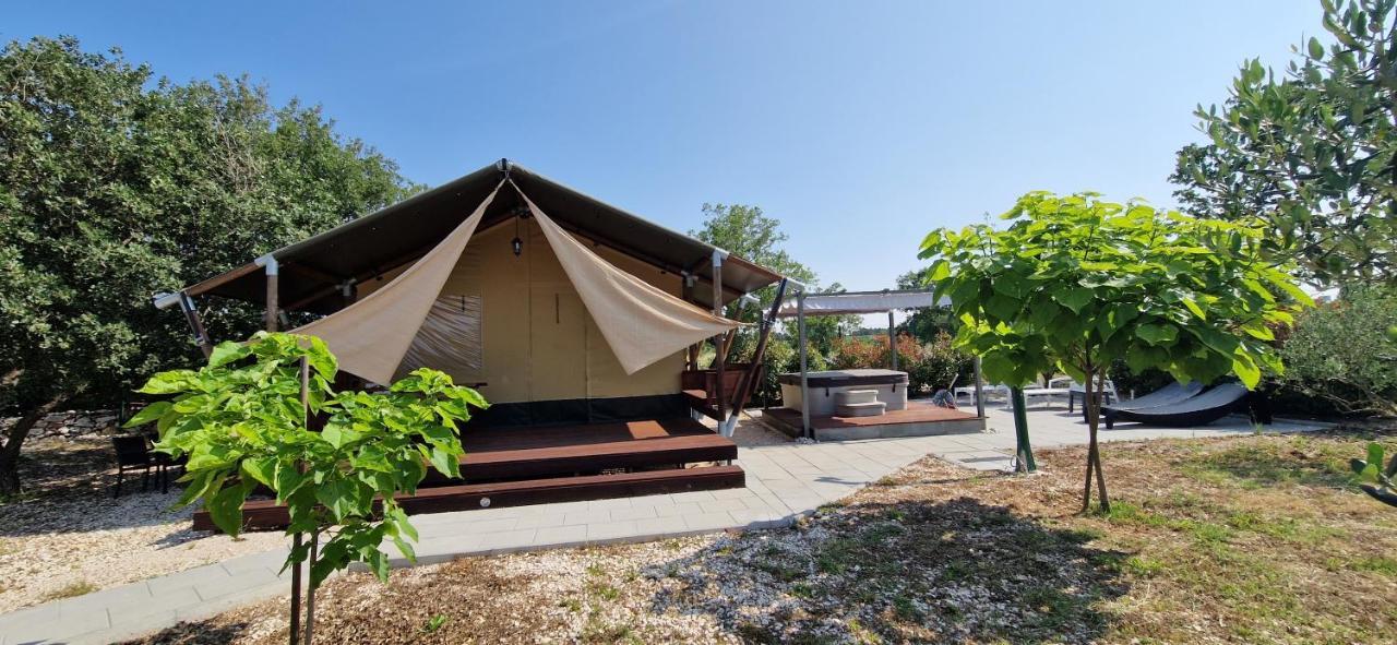 Grande Glamping Biograd Na Moru Exterior foto