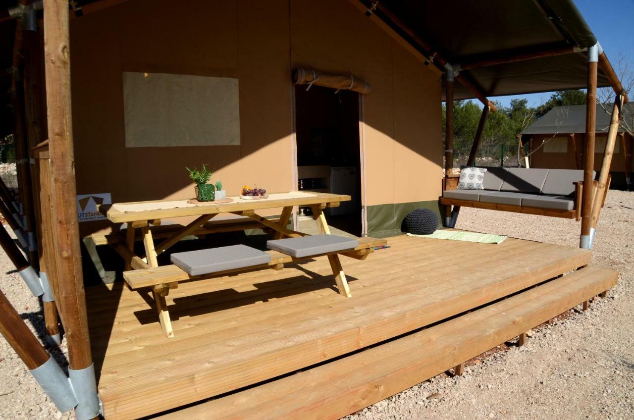 Grande Glamping Biograd Na Moru Exterior foto
